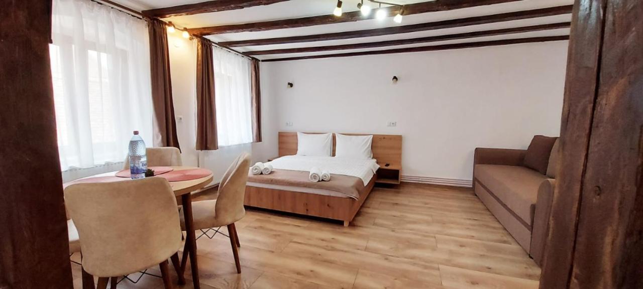 Lindenhaus Otel Sibiu Dış mekan fotoğraf