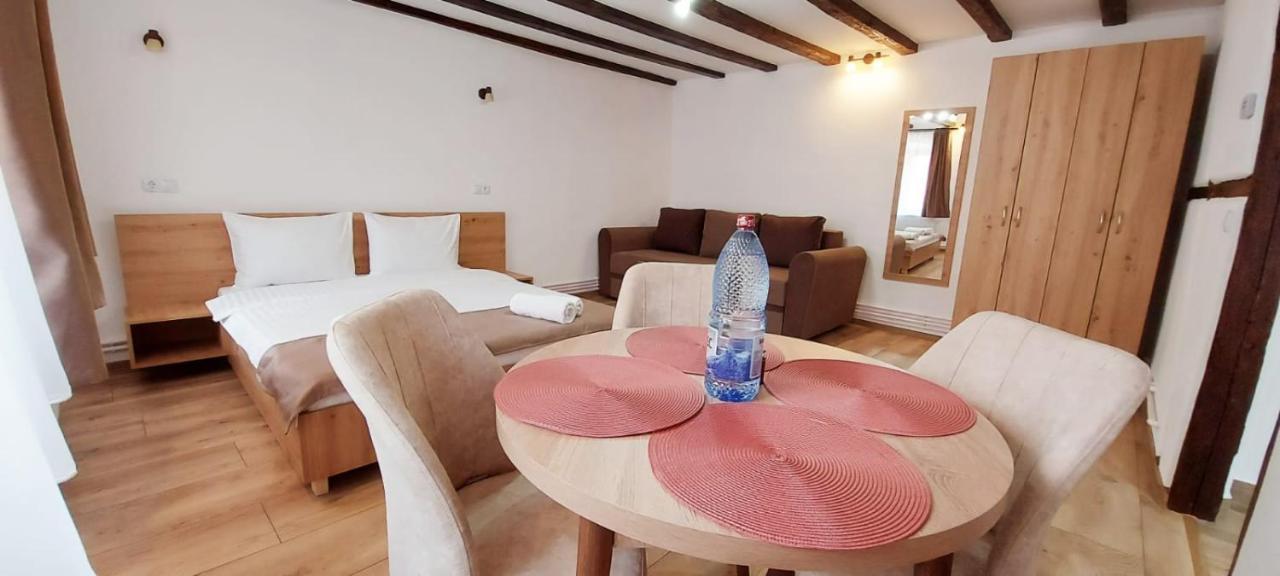 Lindenhaus Otel Sibiu Dış mekan fotoğraf