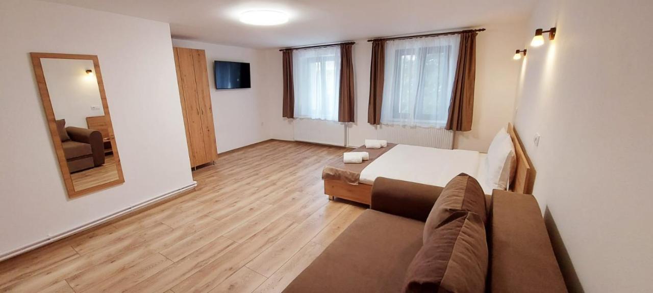 Lindenhaus Otel Sibiu Dış mekan fotoğraf