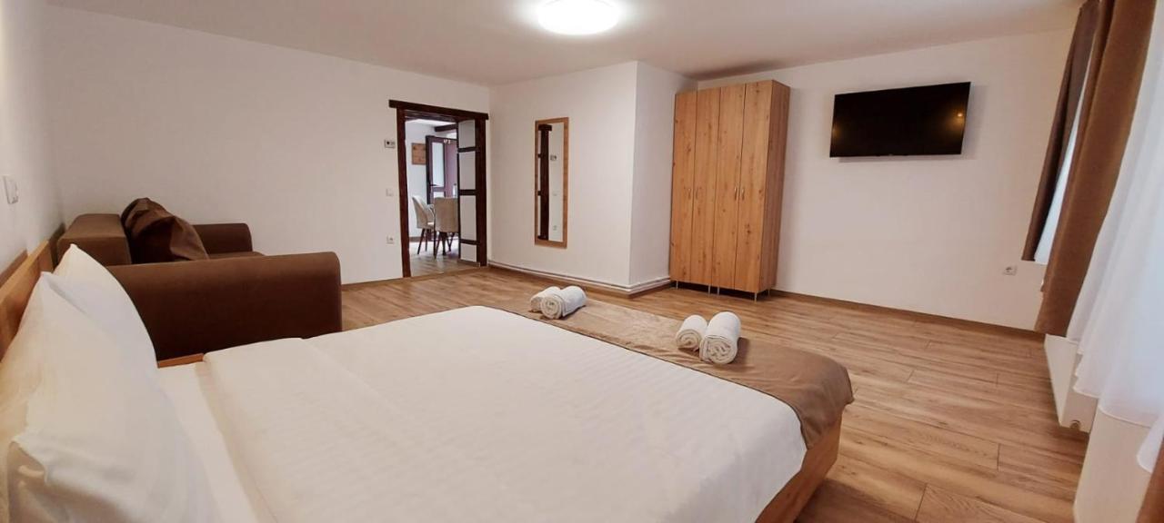 Lindenhaus Otel Sibiu Dış mekan fotoğraf