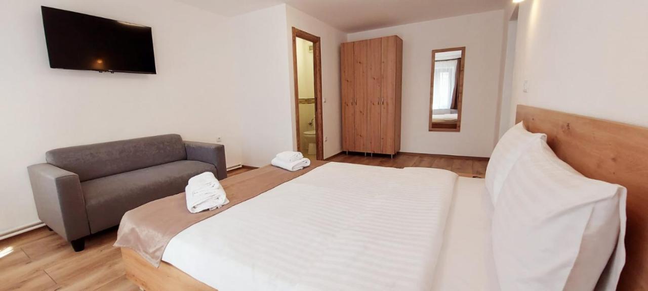 Lindenhaus Otel Sibiu Dış mekan fotoğraf