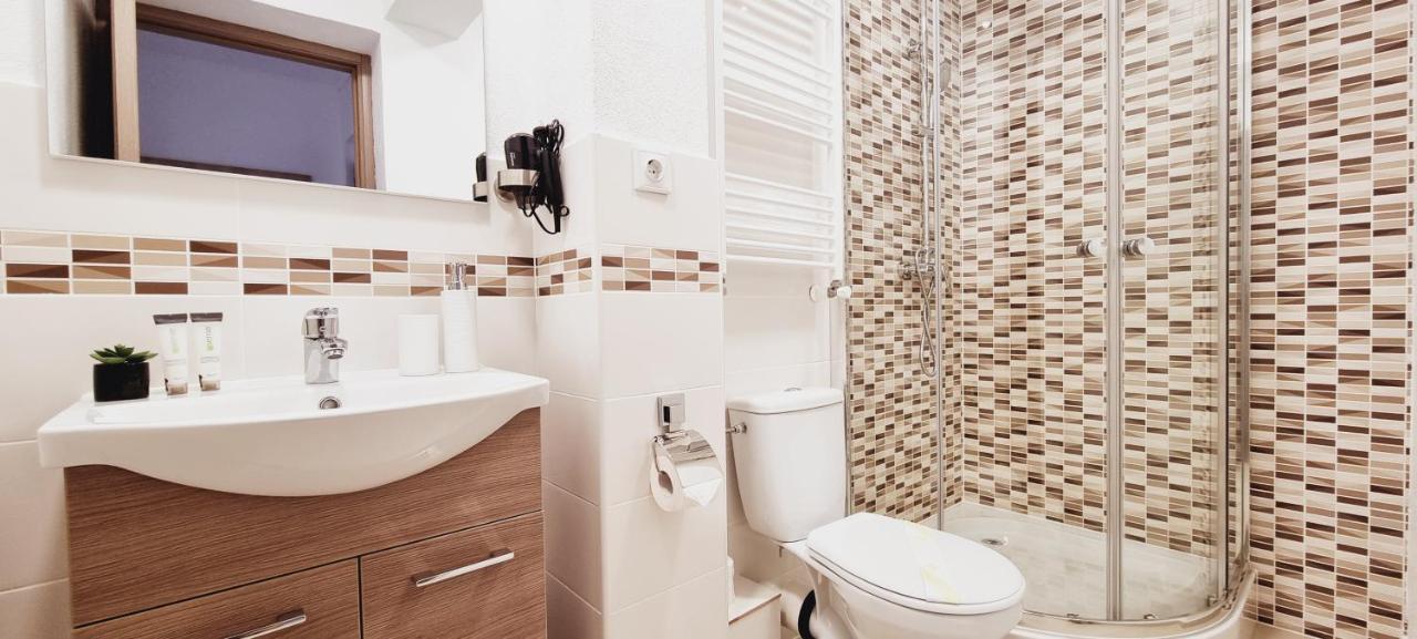 Lindenhaus Otel Sibiu Dış mekan fotoğraf