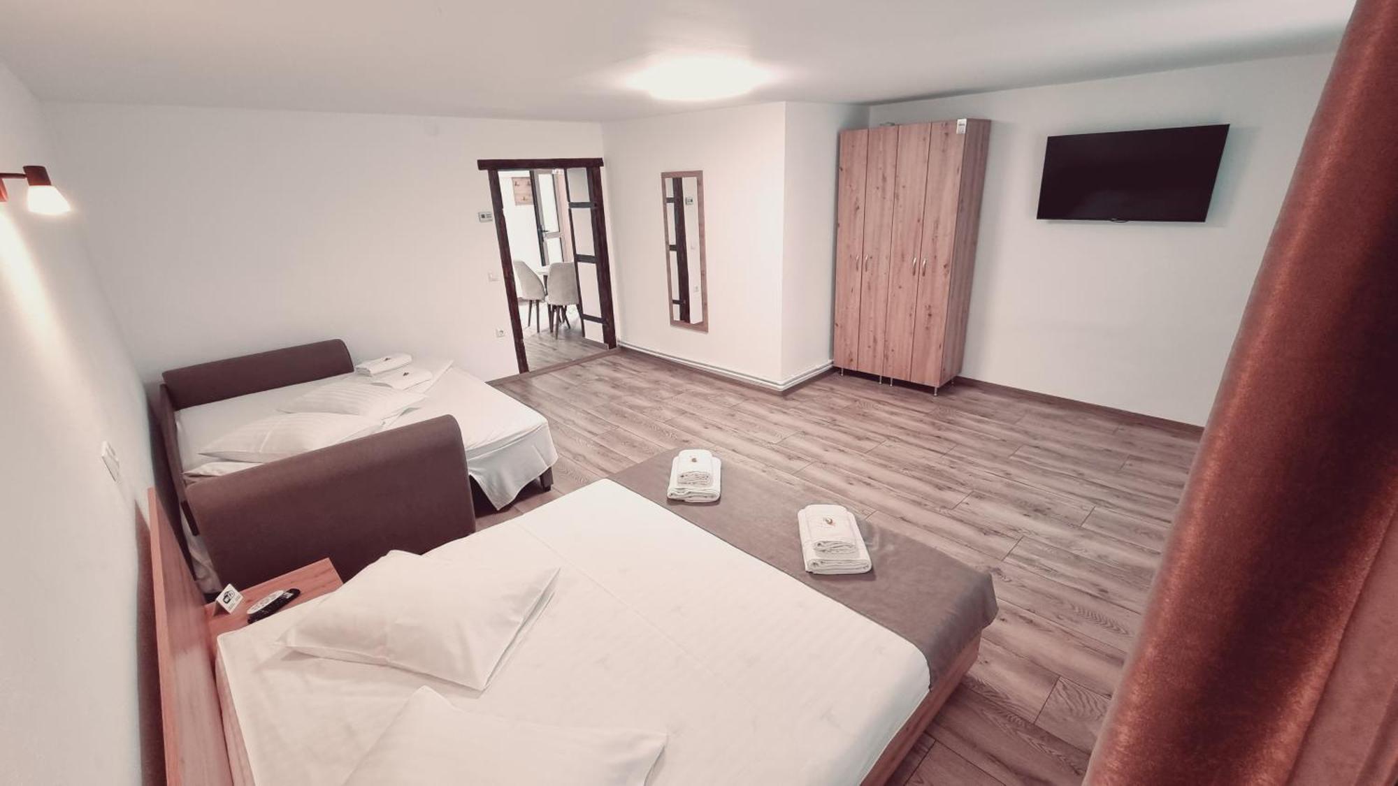 Lindenhaus Otel Sibiu Dış mekan fotoğraf